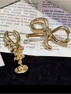 Vivienne Westwood Gold Sage Earrings